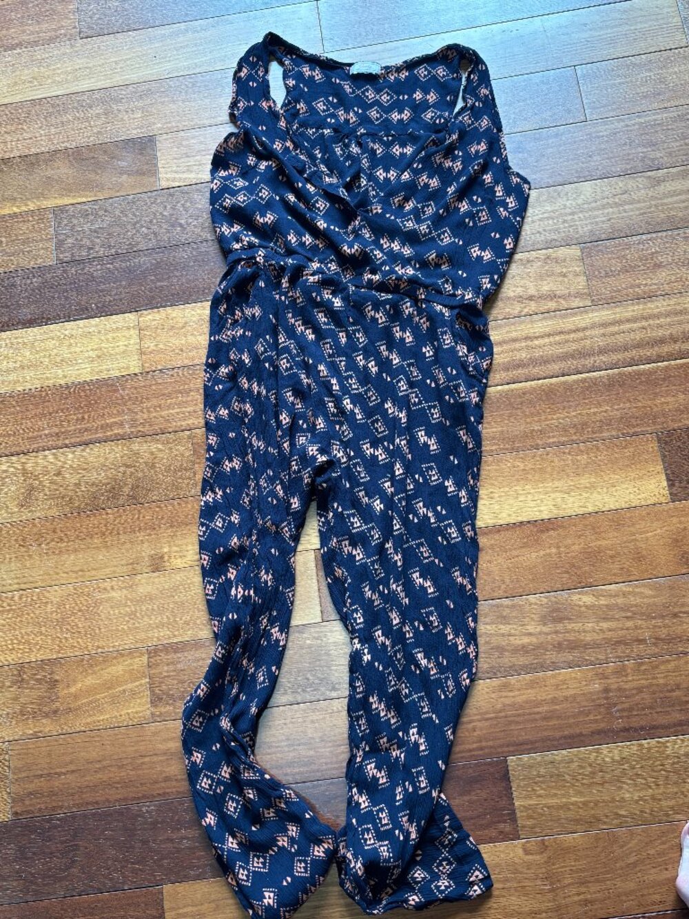 sleeveless patterned jumpsuit